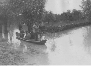 Powódź pod Warszawą w 1934 r.